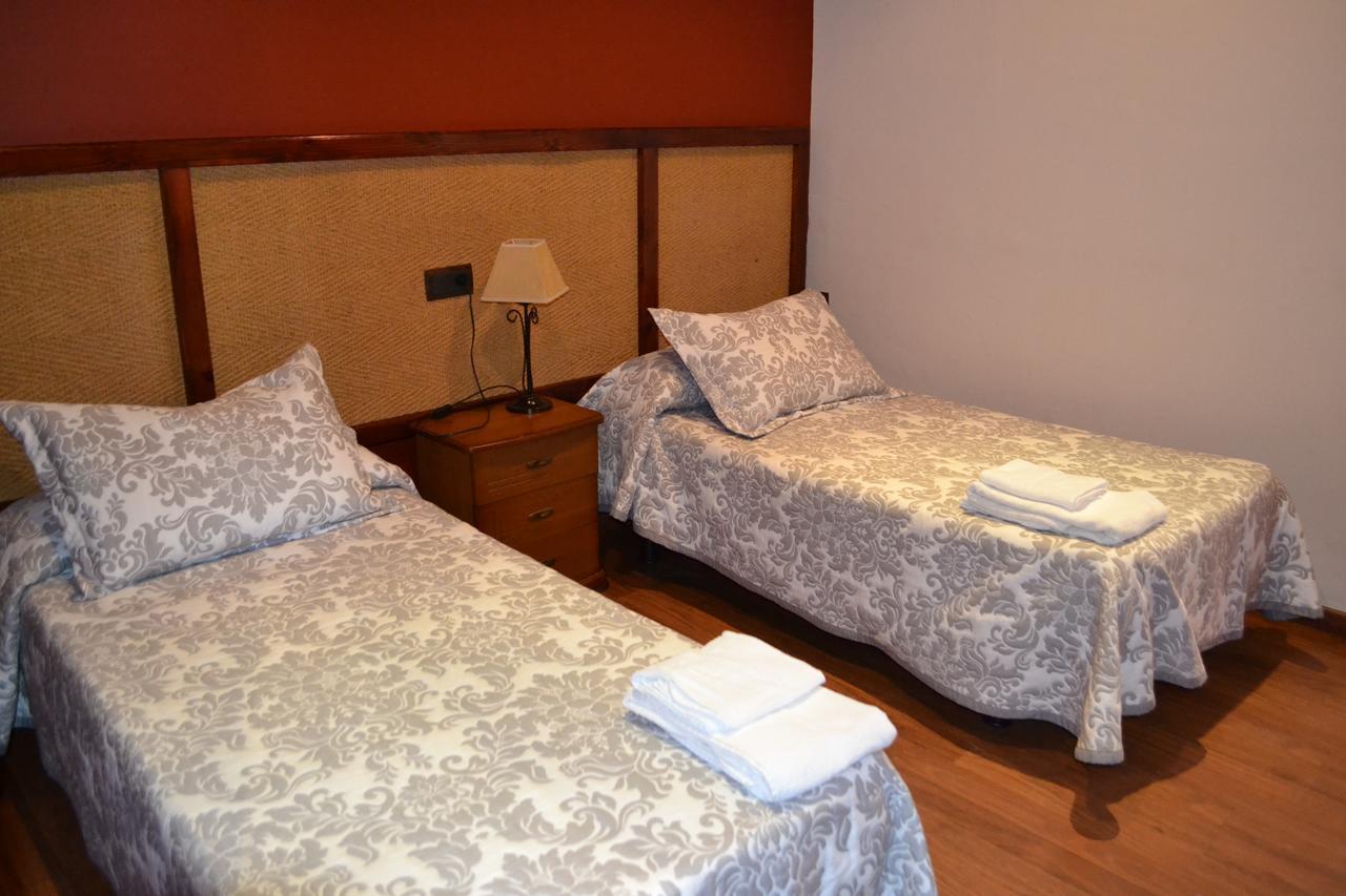 Hostal Pension La Ruta Paterna del Campo المظهر الخارجي الصورة
