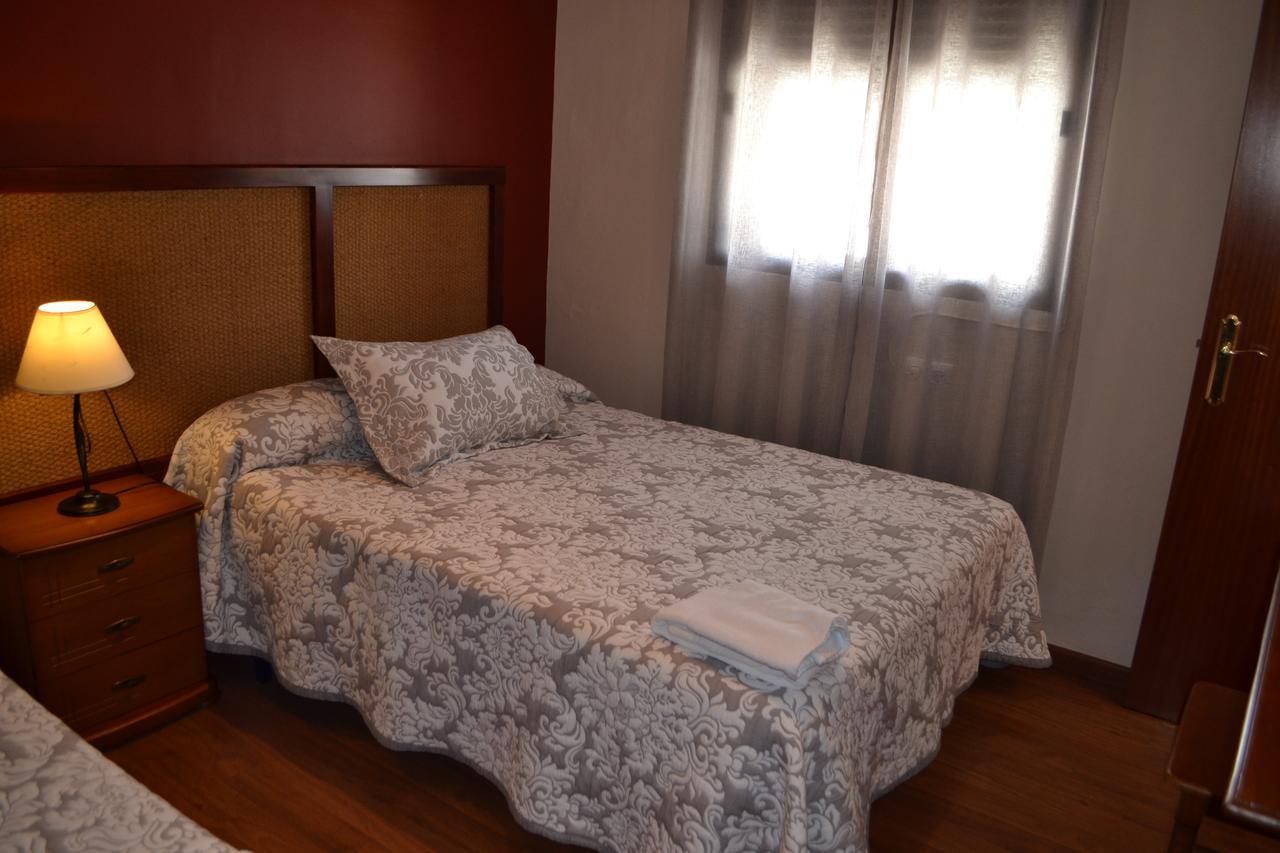 Hostal Pension La Ruta Paterna del Campo المظهر الخارجي الصورة