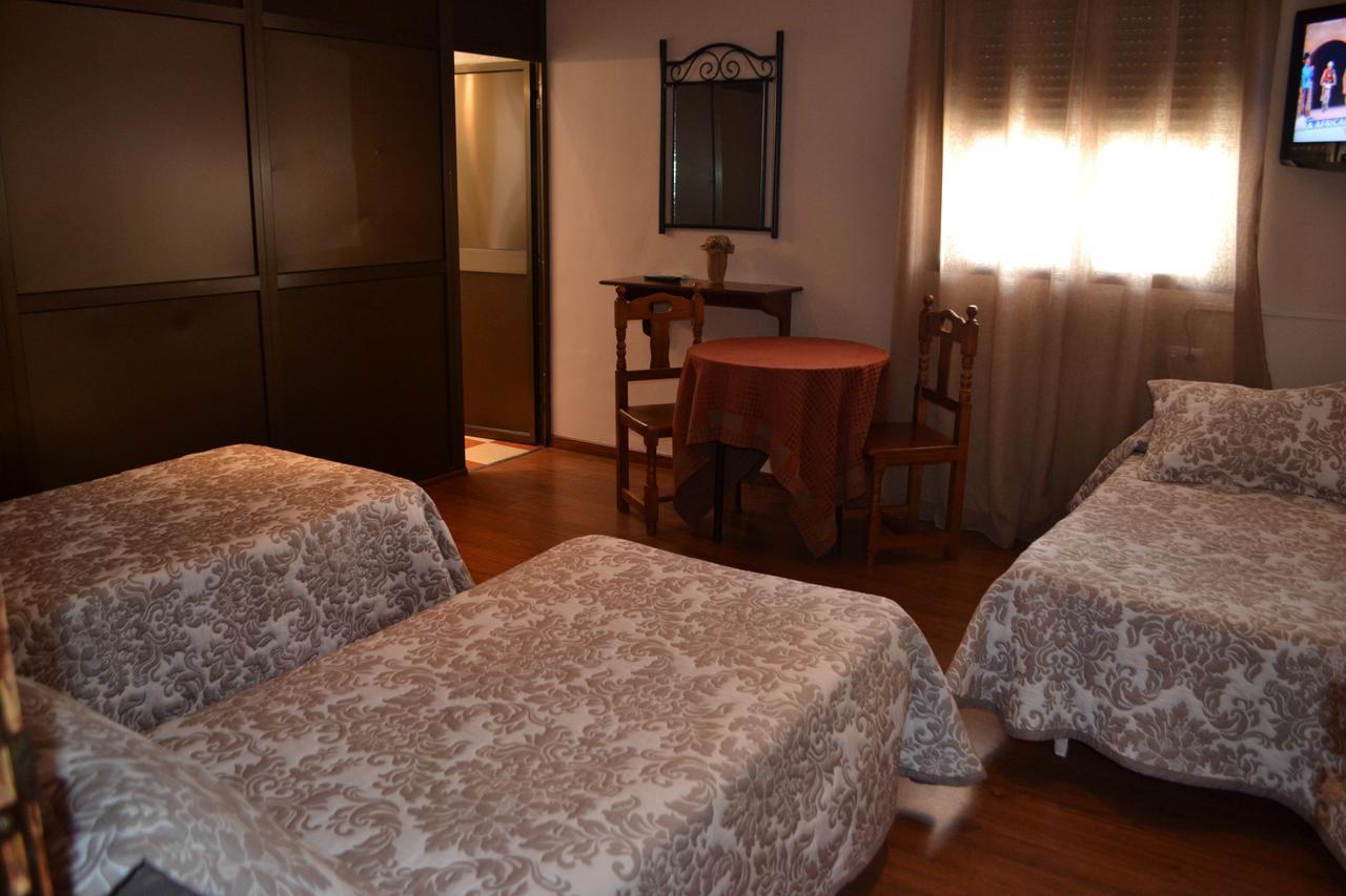 Hostal Pension La Ruta Paterna del Campo المظهر الخارجي الصورة