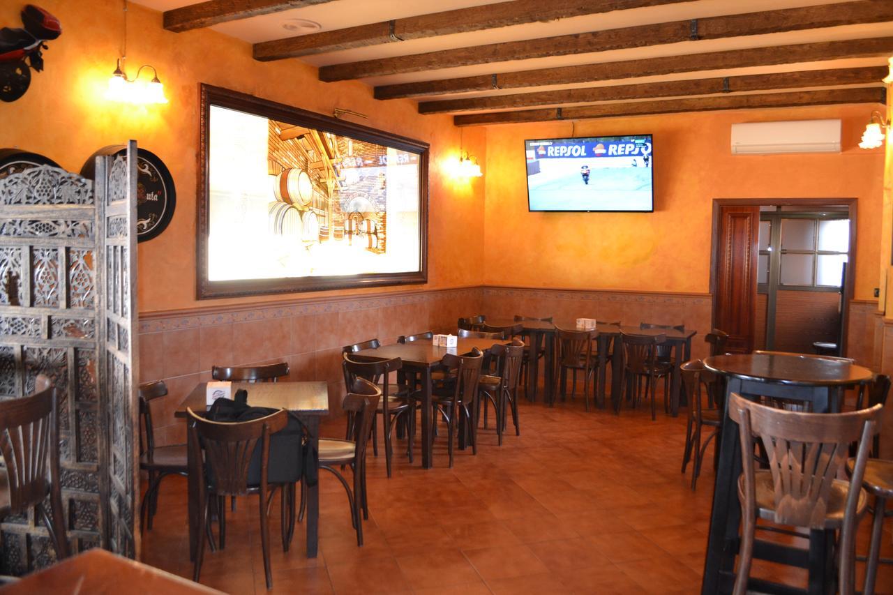 Hostal Pension La Ruta Paterna del Campo المظهر الخارجي الصورة