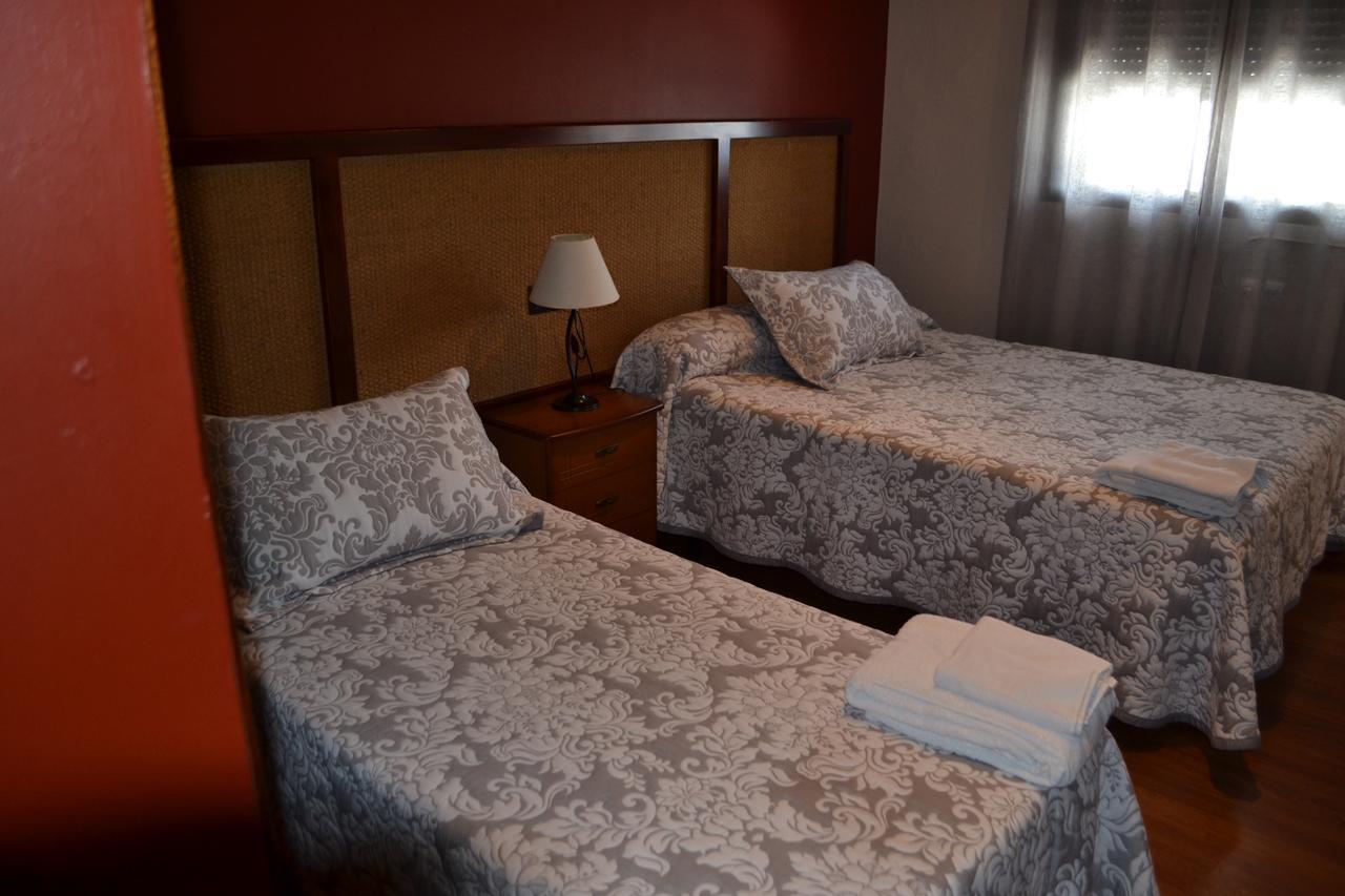 Hostal Pension La Ruta Paterna del Campo المظهر الخارجي الصورة