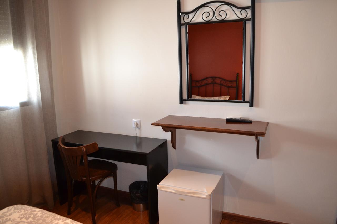 Hostal Pension La Ruta Paterna del Campo المظهر الخارجي الصورة