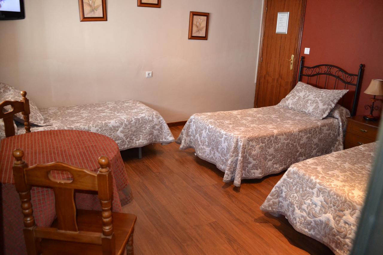 Hostal Pension La Ruta Paterna del Campo المظهر الخارجي الصورة